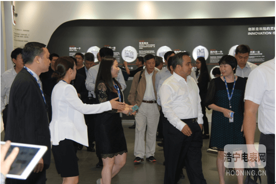 政企合作 * 新疆維吾爾自治區黨委領導一行蒞臨科陸調研考察